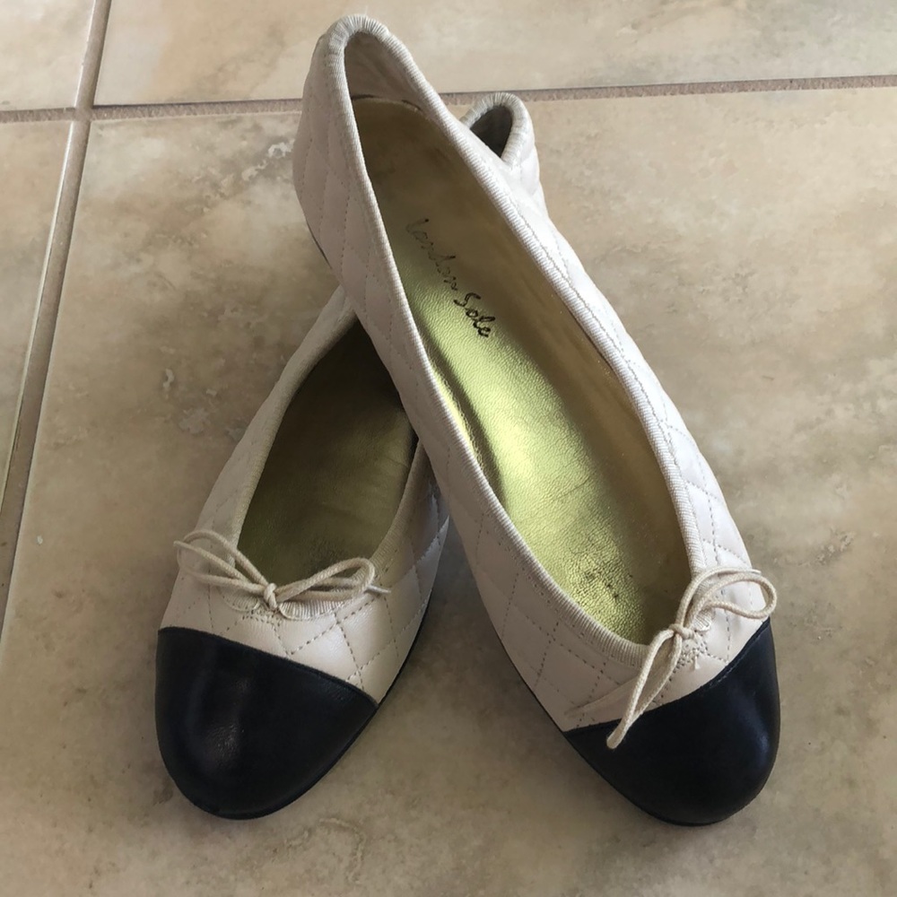 Almost new quilted leather London Sole Shoes